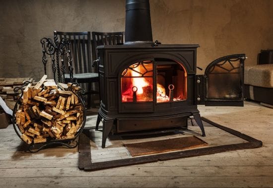 3 Benefits of Owning a Cast Iron Cook Stove